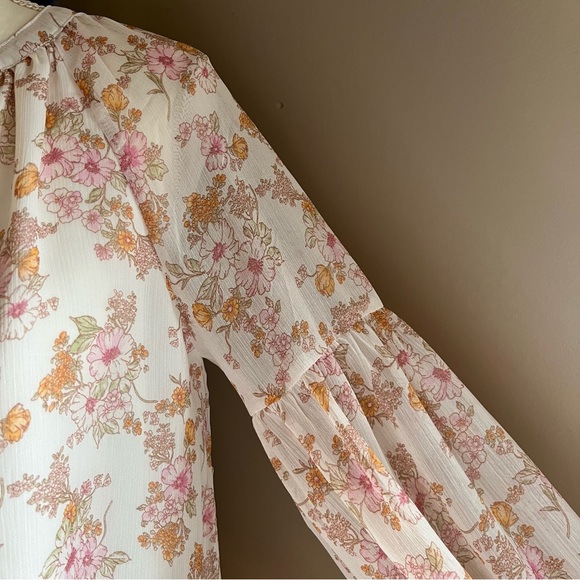 VICI Long Sleeve Cream and Pink Vintage floral blouse - Picture 6 of 6